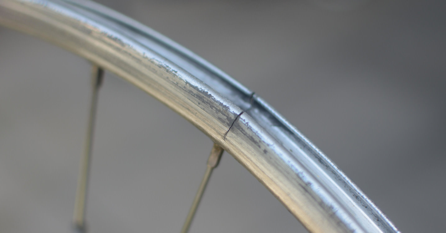 Gebrochene Speiche am Fahrrad reparieren MTB Münster